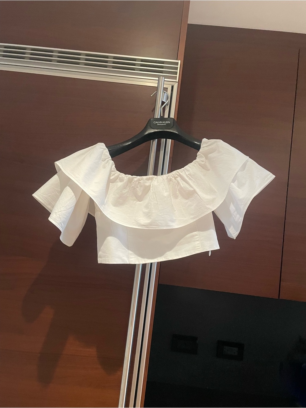 Zara- Cropped Poplin Off the Shoulder Top